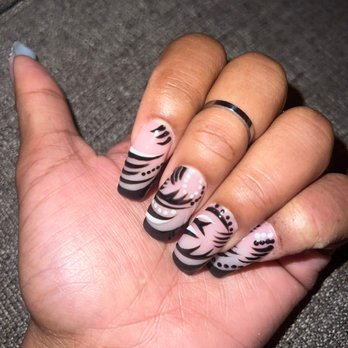 Elegant Nails Salon - Ombré acrylics with 90s design - Nail Salons Near Me - San Francisco, California Elegant Nails Salon - Ombré acrylics with 90s design - Nail Salons Near Me - San Francisco, California