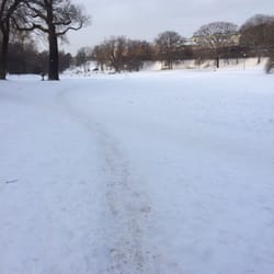Fredhällsparken
