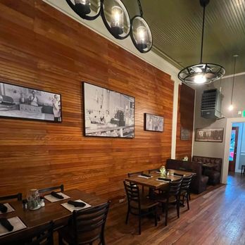 Butcher Block Grill - Dining room - Bars Near Me - McCloud, California Butcher Block Grill - Dining room - Bars Near Me - McCloud, California