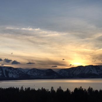 Cliché Lounge - Amazing beauty! Lake Tahoe sunset 2017! - Lounges Near Me - Stateline, Nevada