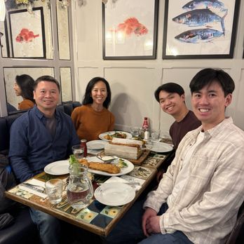 The Mayfair Chippy - Happy family - Fish & Chips Near Me - London, XGL