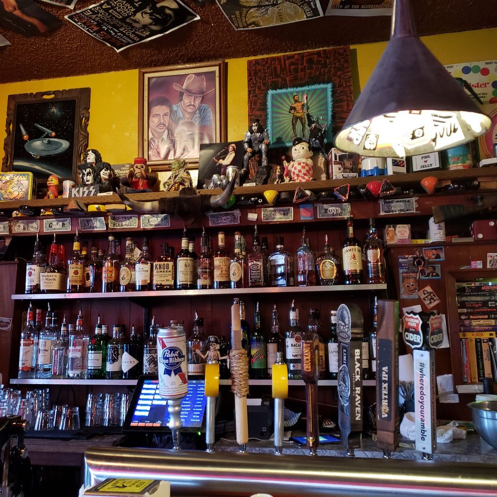 The Tin Hat - Cozy bar - Dive Bars Near Me - Seattle, Washington The Tin Hat - Cozy bar - Dive Bars Near Me - Seattle, Washington