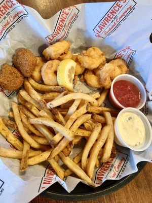 Lawrence's Seafood Company by null