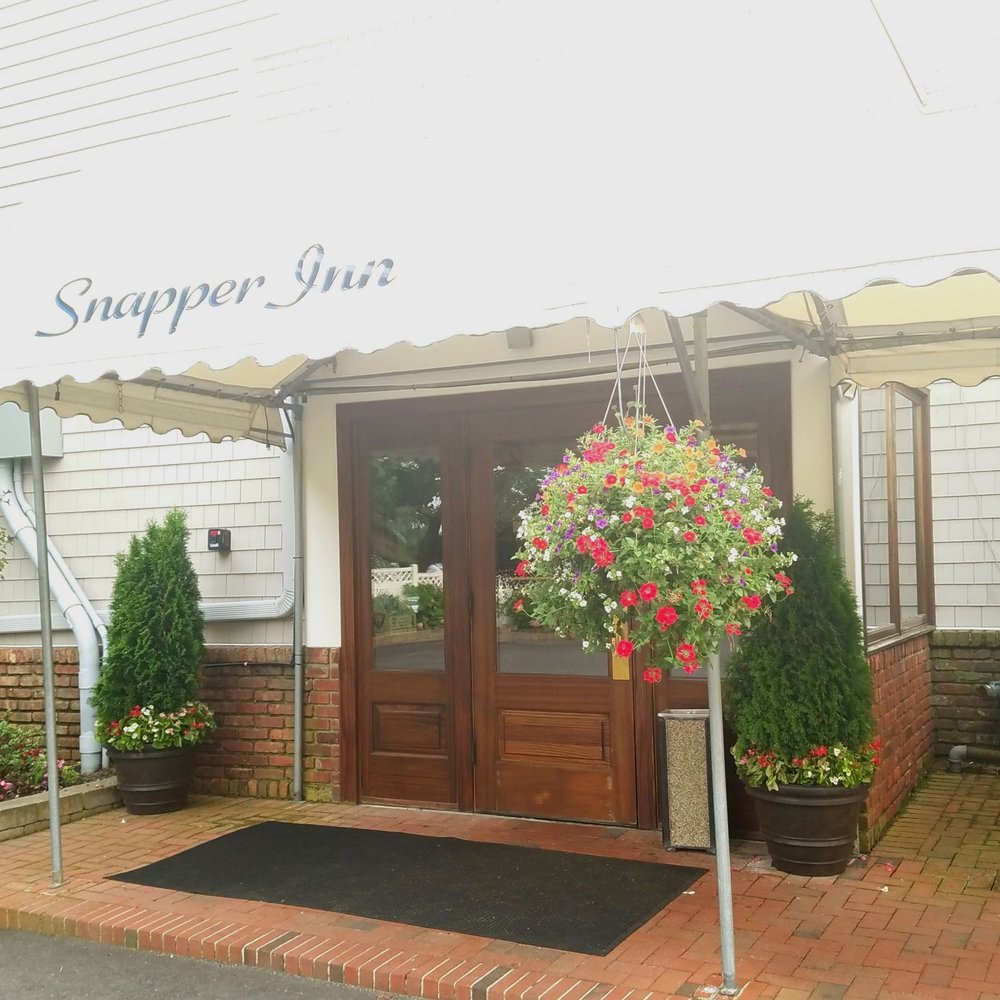 The Snapper Inn - Pretty entrance - New American Near Me - Oakdale, New York The Snapper Inn - Pretty entrance - New American Near Me - Oakdale, New York