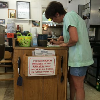 Tammy's Diner - a woman preparing food - Diners Near Me - Round Hill, Virginia Tammy's Diner - a woman preparing food - Diners Near Me - Round Hill, Virginia
