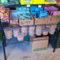 Farmers Outlet