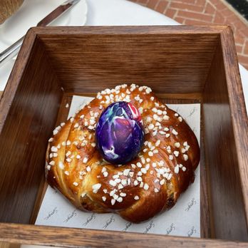 Spago - Easter box of Challah sweetbreads with Painted egg in the middle - New American Near Me - Beverly Hills, California