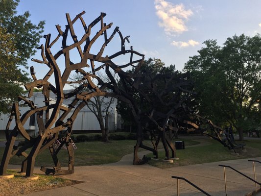 Overton Park Shell by null