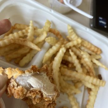 Raising Cane's Chicken Fingers - The Box Combo - 4 Chicken Fingers See breading off with tenders - Fast Food Near Me - Boston, Massachusetts Raising Cane's Chicken Fingers - The Box Combo - 4 Chicken Fingers See breading off with tenders - Fast Food Near Me - Boston, Massachusetts