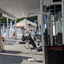 Bay-O-Vista Swimming & Tennis Club