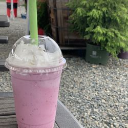 Jake's Burgers - Tayberry shake!
