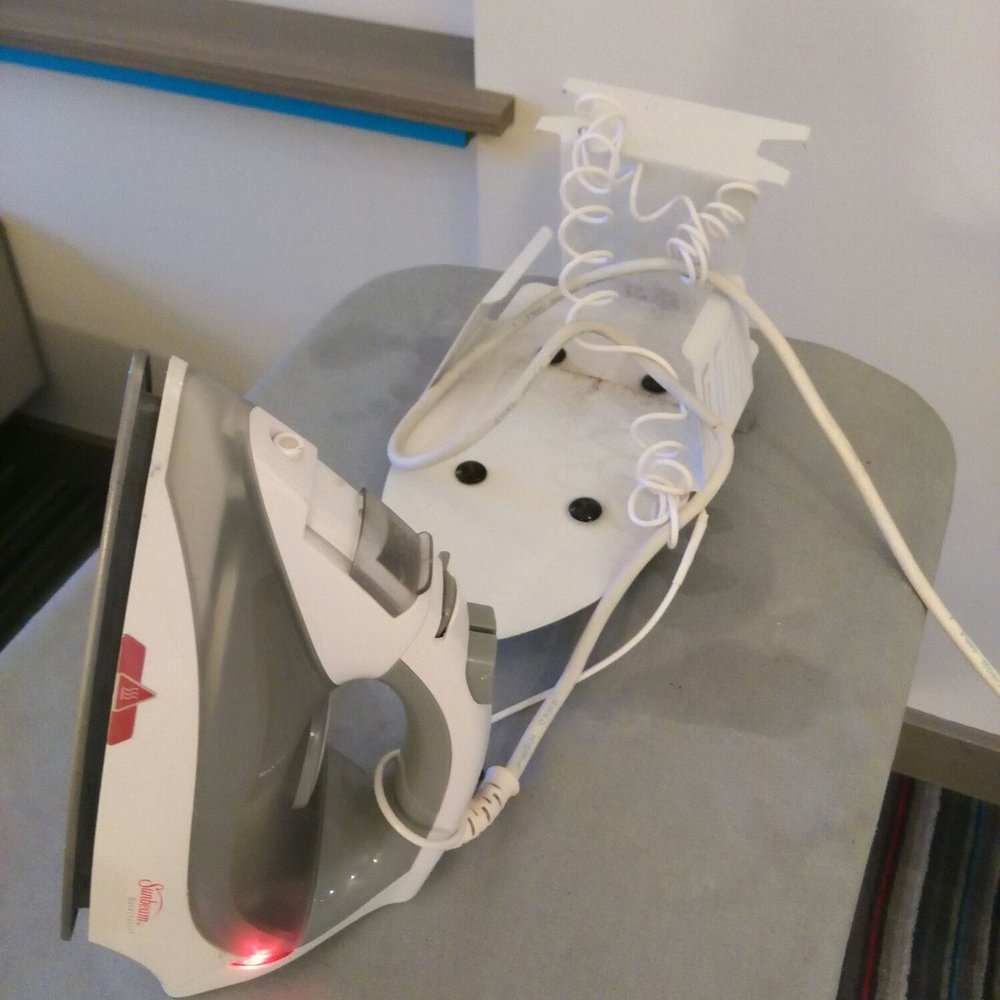 Pullman Hotel - Really? The iron is chained to the ironing board.. - Hotels Near Me - London, XGL Pullman Hotel - Really? The iron is chained to the ironing board.. - Hotels Near Me - London, XGL
