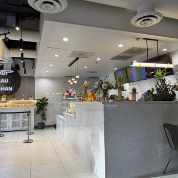 Hui Lau Shan - Interior - Desserts Near Me - Cupertino, California Hui Lau Shan - Interior - Desserts Near Me - Cupertino, California