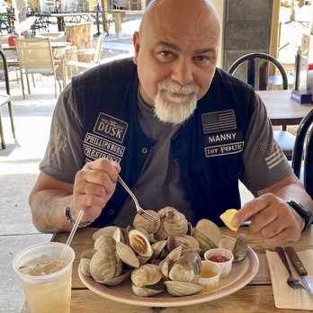 Pub 447 - Really good clams. - Seafood Near Me - East Stroudsburg, Pennsylvania