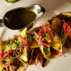 Brassi - Tacos cochinitas