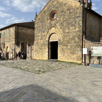 Monteriggioni - Hotels Near Me - Monteriggioni, SI