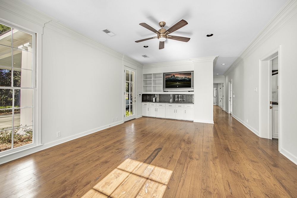 Slide of Chastain Construction