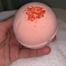 Youki-Hi Bath Bomb from the 30th Anniversary collection. Youki-Hi Bath Bomb from the 30th Anniversary collection.