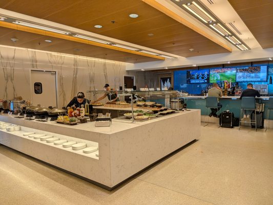 Delta Sky Club by null