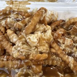 Trio Pizza - Poutine