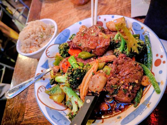 Fat Dragon Chinese Kitchen and Bar by null