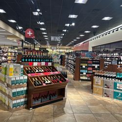 Giant Eagle Legacy Village - Alcohol section