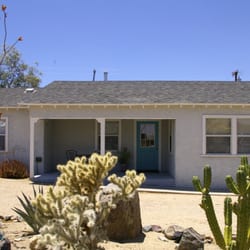 Rent29 - Sullivan House - Fully Furnished 2 bedroom, 1 bath with bonus room.