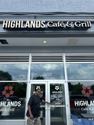 Highlands Cafe and Grill by null