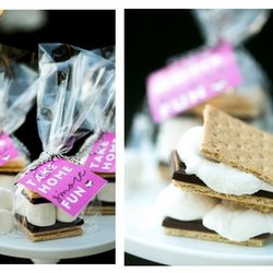 A Pocket of Lollies - S'more fun with sweet S'mores this 2018 winter at A Pocket of Lollies, come and enjoy with your friends!