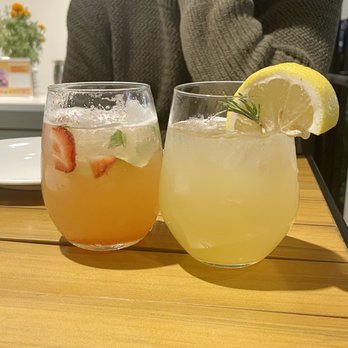 Variable Cafe - Ginger Lemonade and Strawberry Lemonade - Vegan Near Me - Los Angeles, California