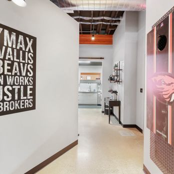 RE/MAX Integrity - Corvallis - Real Estate Services Near Me - Corvallis, Oregon