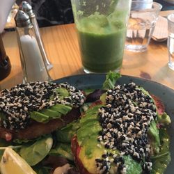 Bonobo - Houmous de betteraves et avocat