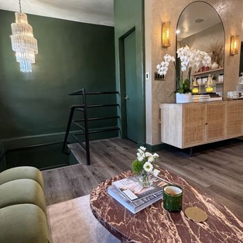 Nine Zero One Salon - Hair Salons Near Me - West Hollywood, California Nine Zero One Salon - Hair Salons Near Me - West Hollywood, California