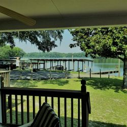 Whippoorwill Sportsman's Lodge - The Lakefront cottages are close to the relaxed excitement. Cottage 2