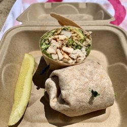 Gee Gee's Deli - Chipotle chicken wrap