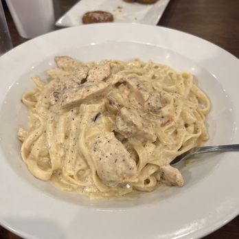Adriatic Cafe Italian Grill - Spring - Chicken Alfredo - Italian Near Me - Spring, Texas