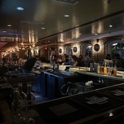 Mulino Italian Kitchen & Bar - Great in door space