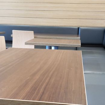 McDonald's - Dirty tables - Coffee & Tea Near Me - Temecula, California