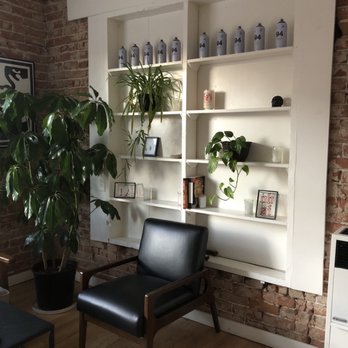 OH SI Studio - The Studio waiting room - Permanent Makeup Near Me OH SI Studio - The Studio waiting room - Permanent Makeup Near Me