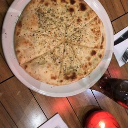 Cheese garlic bread