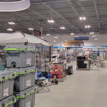 Camping World - Fort Pierce - Inside - RV Dealers Near Me - Fort Pierce, Florida Camping World - Fort Pierce - Inside - RV Dealers Near Me - Fort Pierce, Florida