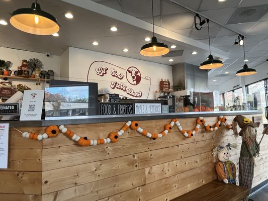 Lil Cow Cafe Bistro by null