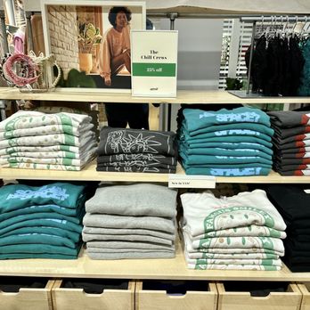 Aerie - Cute shirts in every color. - Women's Clothing Near Me - Bethesda, Maryland