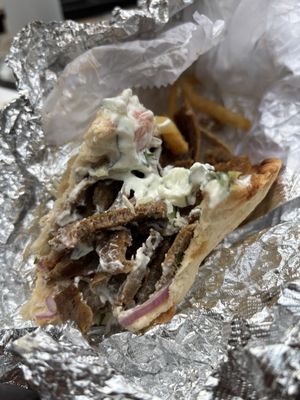 Moustaki Authentic Gyros by null
