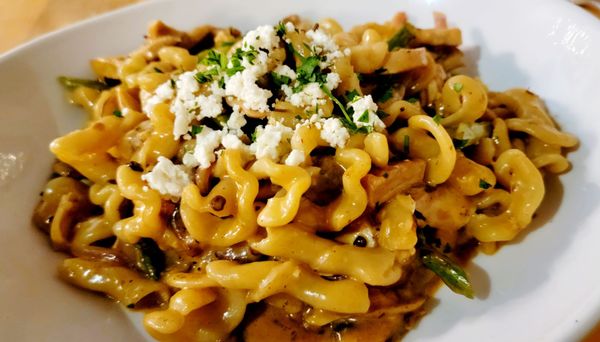 M'tucci's Italian by null