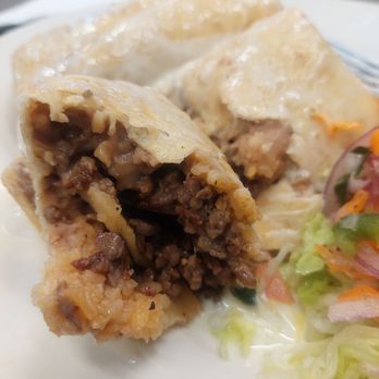 Chukis Tacos 2 - A peek inside - Mexican Near Me - Memphis, Tennessee