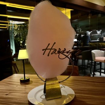 Harry's - Complementary cotton candy - Steakhouses Near Me - Cancún, ROO