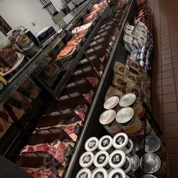 Supreme Meat Shop - Very well organized meat area!!