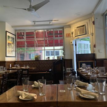Bistro La Baia - Inside - Italian Near Me - Philadelphia, Pennsylvania