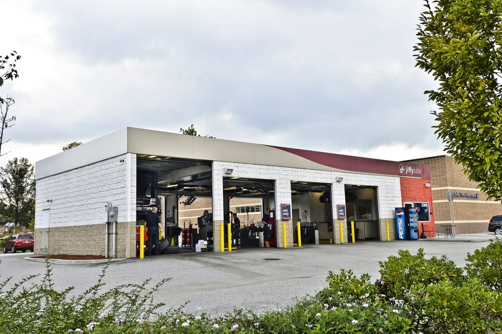 JIFFY LUBE Updated September 2024 24 Reviews 3308 E Market St